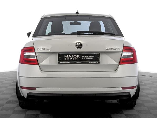 Skoda Octavia III (A7) Рестайлинг с пробегом 2020 года, цена 2 200 000 рублей, 39117 км, лифтбек, Автокод Объявления