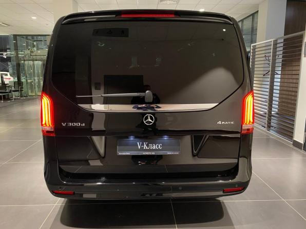Mercedes-Benz V-Класс III (W447) Рестайлинг 2 с пробегом 2023 года, цена 15 950 000 рублей, 10 км, минивэн, Автокод Объявления