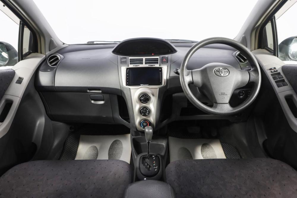 Toyota Vitz II (XP90) Новосибирск  - изображение 9
