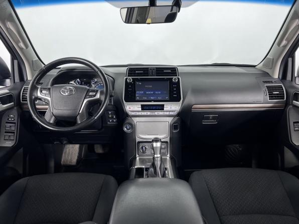 Toyota Land Cruiser Prado 150 Series Рестайлинг 2 с пробегом 2018 года, цена 5 300 000 рублей, 94467 км, внедорожник, Автокод Объявления