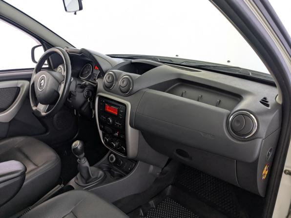 Renault Duster I с пробегом 2015 года, цена 1 250 000 рублей, 116283 км, внедорожник, Автокод Объявления