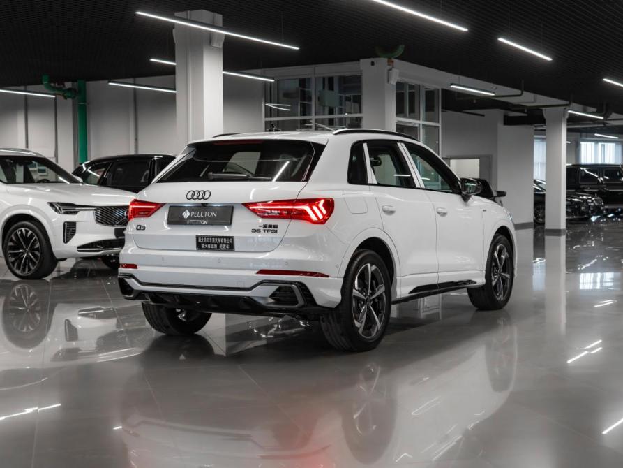 Audi Q3 II (F3) Москва  - изображение 4