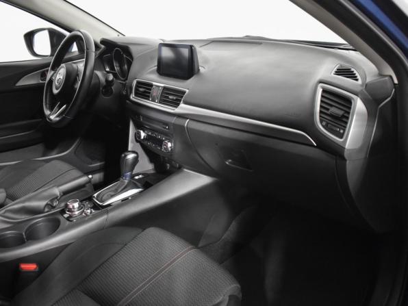 Mazda 3 III (BM) Рестайлинг с пробегом 2017 года, цена 1 850 000 рублей, 81247 км, седан, Автокод Объявления