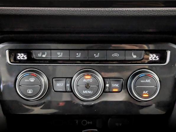 Volkswagen Tiguan II с пробегом 2019 года, цена 2 350 000 рублей, 141508 км, внедорожник, Автокод Объявления