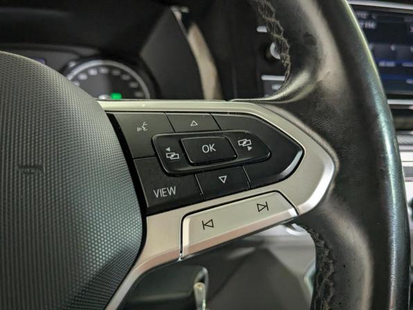Volkswagen Caravelle T6 Рестайлинг с пробегом 2020 года, цена 4 499 000 рублей, 135000 км, минивэн, Автокод Объявления