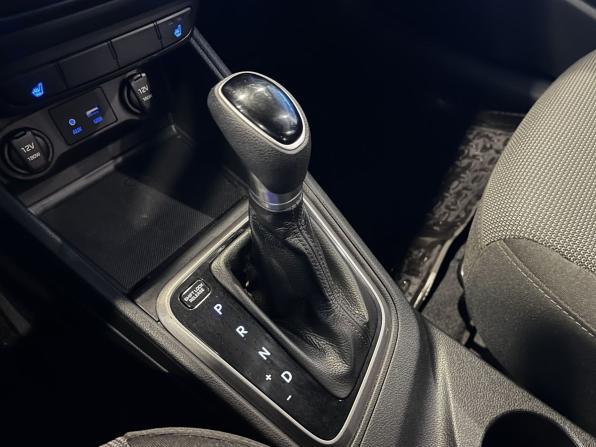 Hyundai Solaris II с пробегом 2019 года, цена 1 265 000 рублей, 141634 км, седан, Автокод Объявления