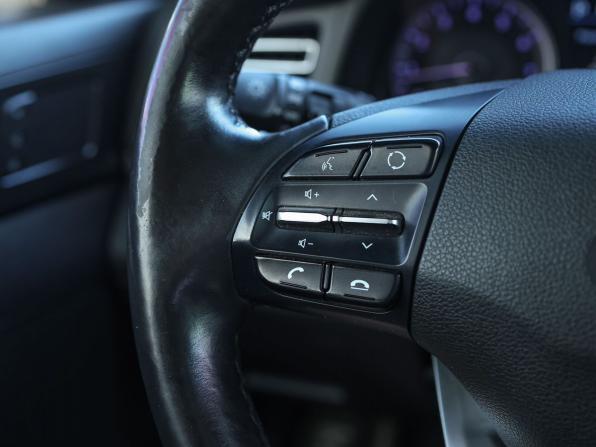 Hyundai Elantra VI (AD) с пробегом 2019 года, цена 1 399 000 рублей, 186300 км, седан, Автокод Объявления