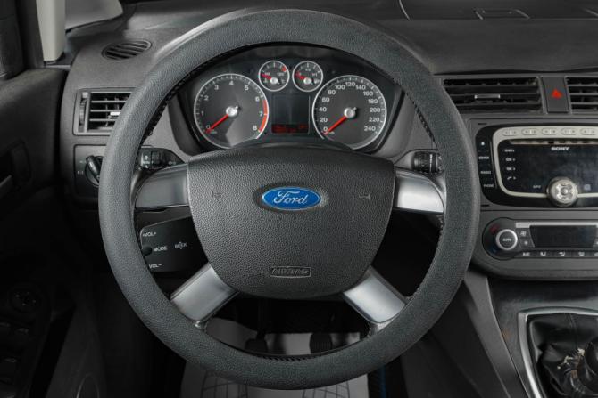 Ford C-MAX I Рестайлинг с пробегом 2007 года, цена 529 000 рублей, 281000 км, компактвэн, Автокод Объявления