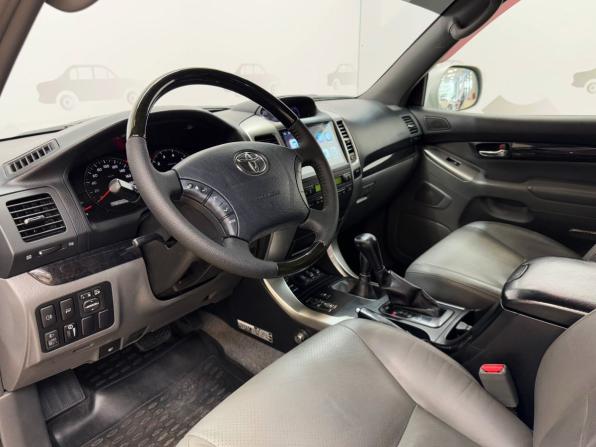 Toyota Land Cruiser Prado 120 Series с пробегом 2007 года, цена 2 299 000 рублей, 200375 км, внедорожник, Автокод Объявления