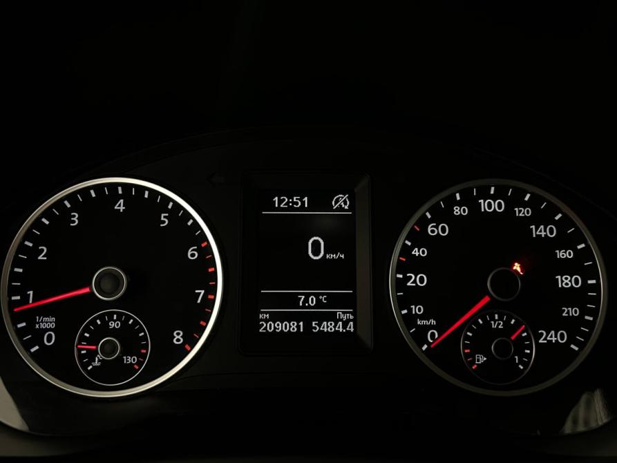 Volkswagen Tiguan I Рестайлинг Санкт-Петербург  - изображение 23