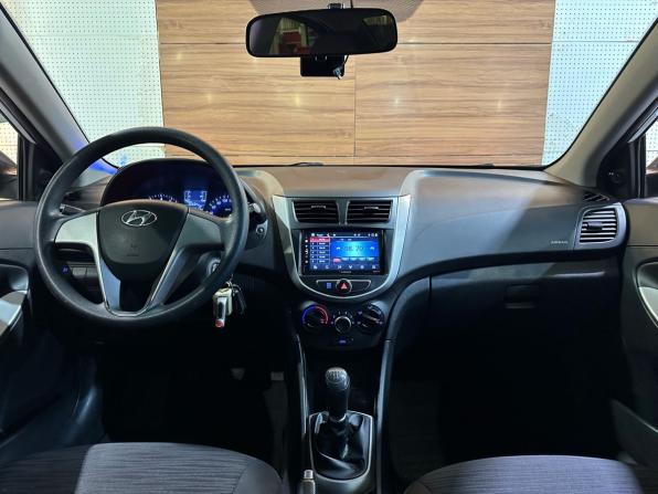 Hyundai Solaris I Рестайлинг с пробегом 2016 года, цена 725 000 рублей, 105700 км, седан, Автокод Объявления
