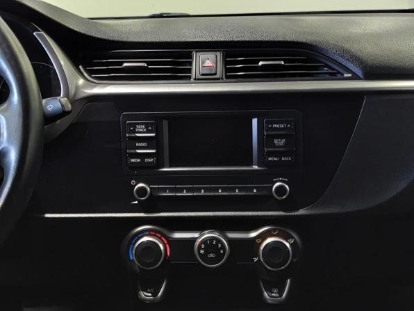Kia Rio IV Рестайлинг с пробегом 2020 года, цена 1 350 000 рублей, 142147 км, седан, Автокод Объявления