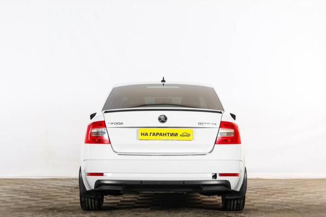 Skoda Octavia III (A7) Рестайлинг с пробегом 2019 года, цена 1 429 000 рублей, 159000 км, лифтбек, Автокод Объявления