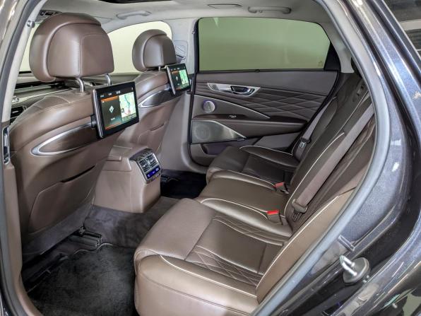 Kia K900 II с пробегом 2018 года, цена 2 900 000 рублей, 130936 км, седан, Автокод Объявления