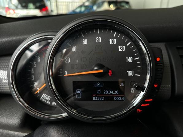 Mini Cabrio III с пробегом 2017 года, цена 1 930 000 рублей, 83581 км, кабриолет, Автокод Объявления
