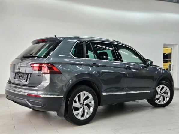 Volkswagen Tiguan II Рестайлинг с пробегом 2021 года, цена 3 520 000 рублей, 51392 км, внедорожник, Автокод Объявления