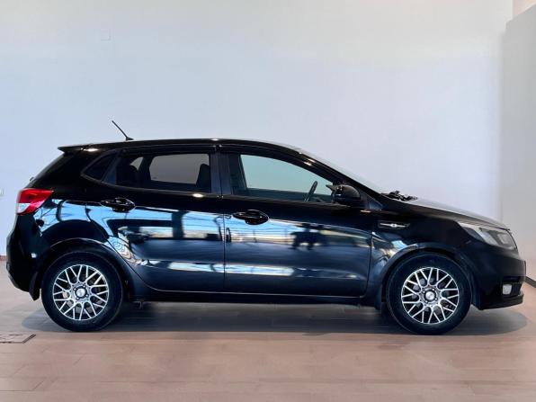 Kia Rio III Рестайлинг с пробегом 2016 года, цена 1 130 000 рублей, 96395 км, хэтчбек, Автокод Объявления
