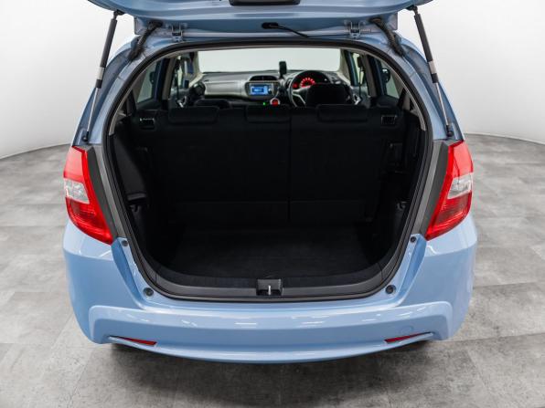Honda Fit II с пробегом 2012 года, цена 975 000 рублей, 22367 км, хэтчбек, Автокод Объявления