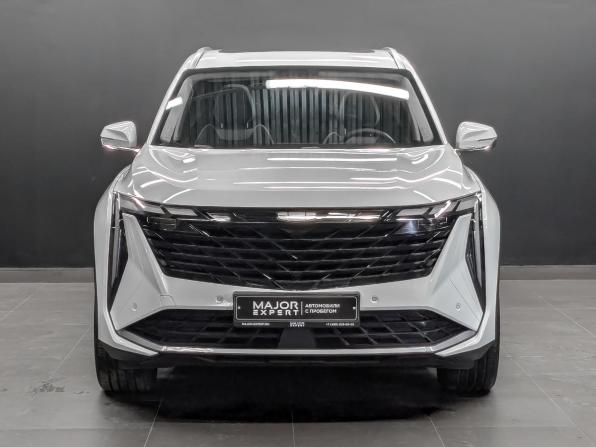 Geely Atlas II с пробегом 2025 года, цена 3 330 000 рублей, 2623 км, внедорожник, Автокод Объявления