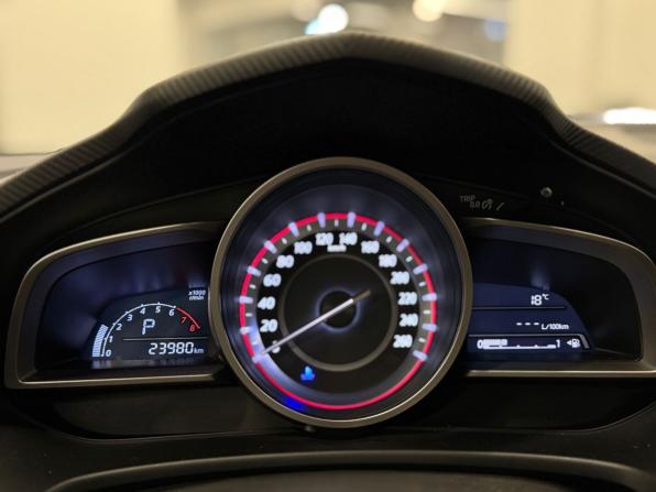 Mazda 3 III (BM) с пробегом 2014 года, цена 1 799 000 рублей, 23980 км, седан, Автокод Объявления