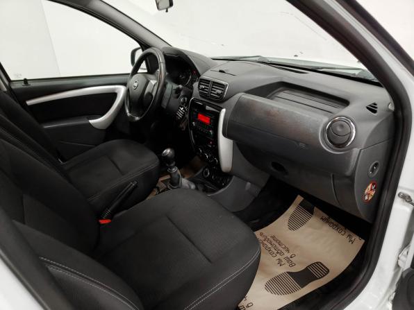 Nissan Terrano III (D10) с пробегом 2015 года, цена 1 018 100 рублей, 131599 км, внедорожник, Автокод Объявления