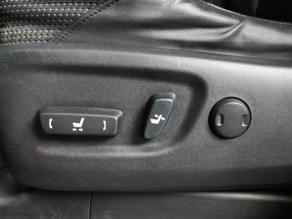 Toyota Land Cruiser Prado 150 Series с пробегом 2010 года, цена 2 199 000 рублей, 342432 км, внедорожник, Автокод Объявления