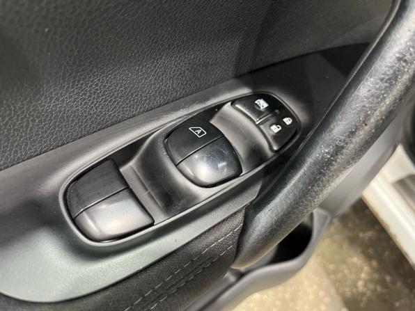Nissan Qashqai II с пробегом 2015 года, цена 1 450 000 рублей, 127443 км, внедорожник, Автокод Объявления