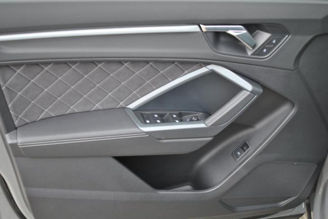 Audi Q3 III (FJ) с пробегом 2026 года, цена 3 990 000 рублей, 10 км, внедорожник, Автокод Объявления