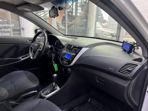 Hyundai Solaris I с пробегом 2013 года, цена 990 000 рублей, 69067 км, хэтчбек, Автокод Объявления