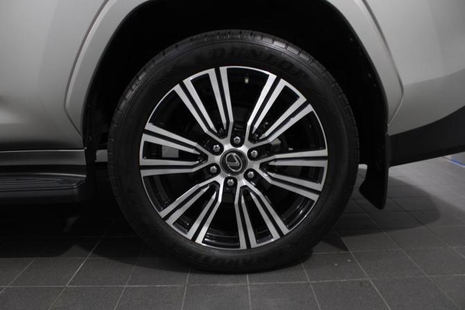 Lexus LX IV с пробегом 2023 года, цена 19 300 000 рублей, 5850 км, внедорожник, Автокод Объявления