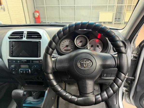 Toyota RAV4 II (XA20) Рестайлинг с пробегом 2004 года, цена 827 000 рублей, 368000 км, внедорожник, Автокод Объявления