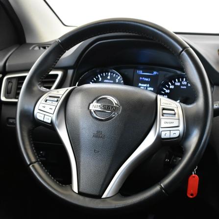 Nissan Qashqai II с пробегом 2015 года, цена 1 650 000 рублей, 64989 км, внедорожник, Автокод Объявления