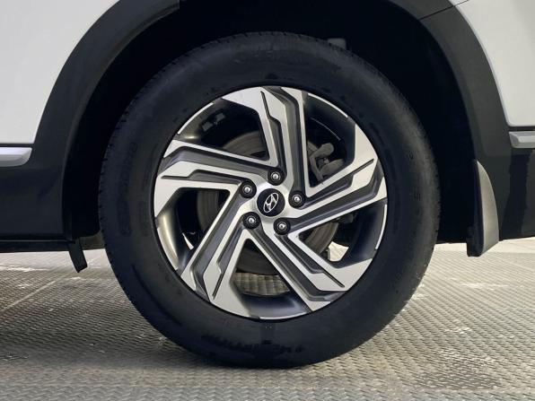 Hyundai Santa Fe IV Рестайлинг с пробегом 2021 года, цена 3 500 000 рублей, 77241 км, внедорожник, Автокод Объявления