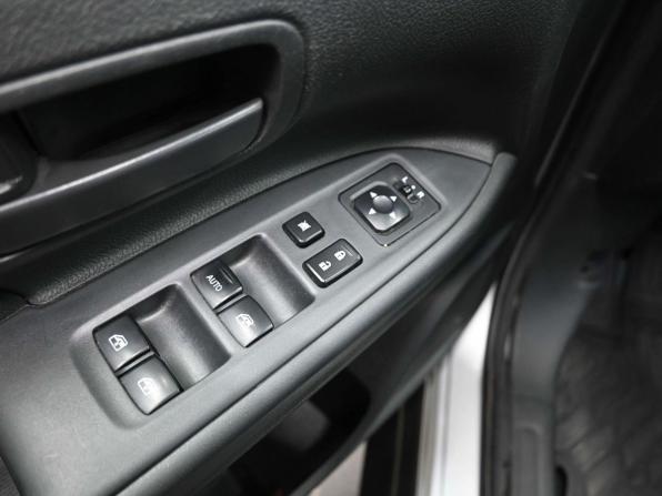 Mitsubishi Outlander III Рестайлинг 2 с пробегом 2017 года, цена 1 799 900 рублей, 136190 км, внедорожник, Автокод Объявления