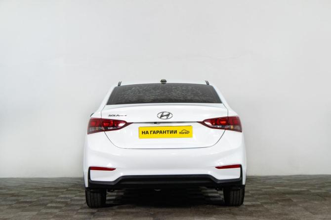 Hyundai Solaris II с пробегом 2018 года, цена 1 169 000 рублей, 176500 км, седан, Автокод Объявления