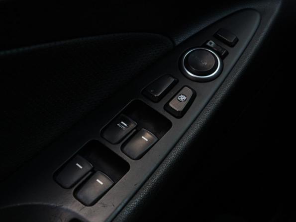 Hyundai Sonata VI (YF) с пробегом 2010 года, цена 1 200 000 рублей, 147355 км, седан, Автокод Объявления