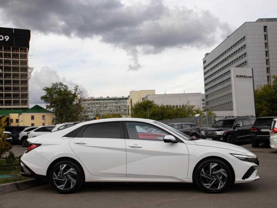 Hyundai Elantra VII (CN7) Рестайлинг Москва  - изображение 3