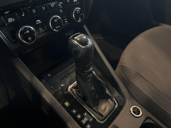 Skoda Octavia III (A7) Рестайлинг с пробегом 2018 года, цена 1 750 000 рублей, 121065 км, лифтбек, Автокод Объявления