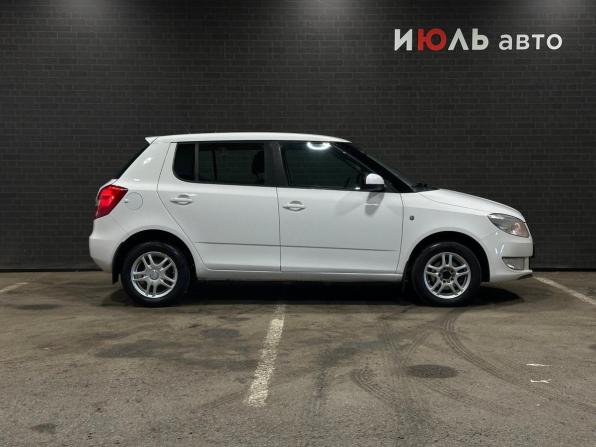 Skoda Fabia II Рестайлинг с пробегом 2011 года, цена 530 000 рублей, 232524 км, хэтчбек, Автокод Объявления