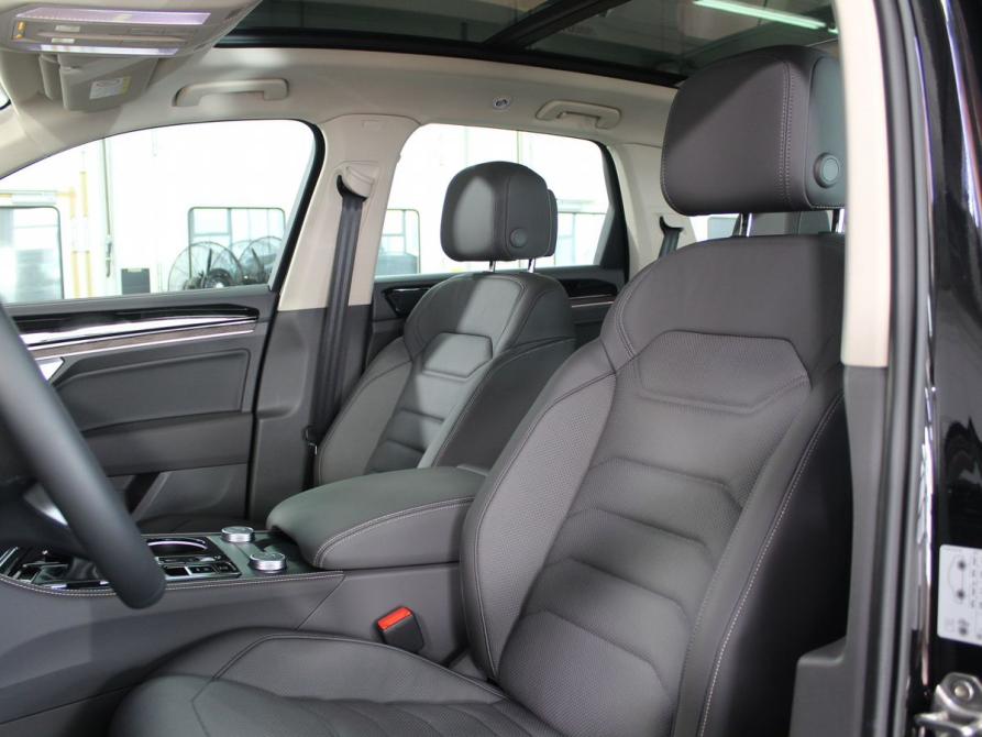 Volkswagen Touareg III Рестайлинг Москва  - изображение 15