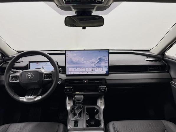 Toyota RAV4 VI (XA60) с пробегом 2026 года, цена 4 400 000 рублей, 8 км, внедорожник, Автокод Объявления