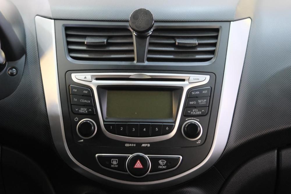 Hyundai Solaris I Омск  - изображение 15