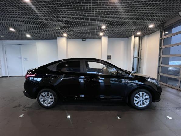 Hyundai Solaris II Рестайлинг с пробегом 2021 года, цена 1 550 000 рублей, 89945 км, седан, Автокод Объявления