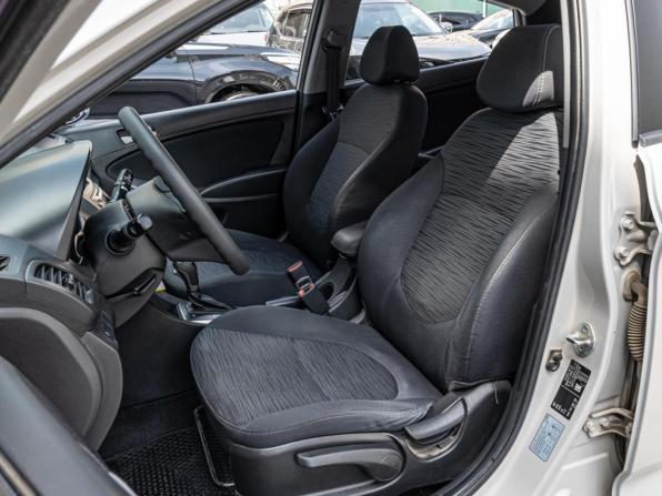 Hyundai Solaris I Рестайлинг с пробегом 2015 года, цена 1 320 000 рублей, 168275 км, седан, Автокод Объявления