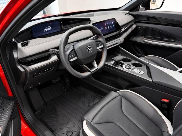 Новый Changan UNI-V I 2025 года, цена 3 479 900 рублей, лифтбек, Автокод Объявления