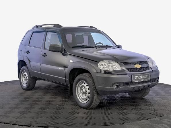 Chevrolet Niva I Рестайлинг с пробегом 2018 года, цена 700 000 рублей, 117027 км, внедорожник, Автокод Объявления
