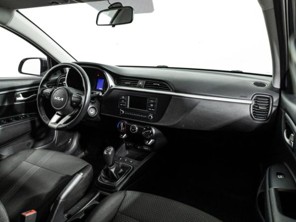 Kia Rio IV Рестайлинг с пробегом 2021 года, цена 1 429 777 рублей, 152009 км, хэтчбек, Автокод Объявления