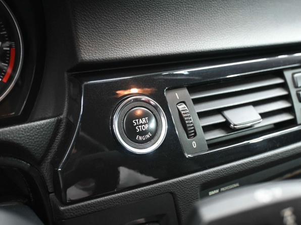 BMW 3 серии V (E90/E91/E92/E93) Рестайлинг с пробегом 2010 года, цена 2 169 900 рублей, 141000 км, кабриолет, Автокод Объявления