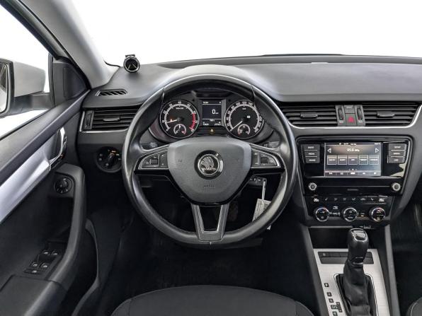 Skoda Octavia III (A7) Рестайлинг с пробегом 2018 года, цена 1 745 000 рублей, 73418 км, лифтбек, Автокод Объявления