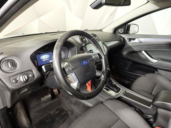 Ford Mondeo IV Рестайлинг с пробегом 2012 года, цена 675 000 рублей, 239359 км, седан, Автокод Объявления